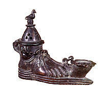 Lamp in the form of a foot