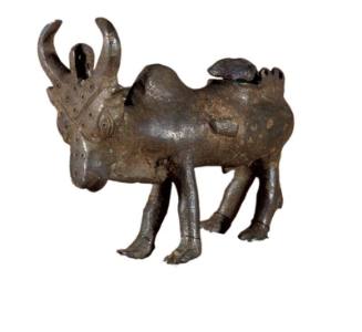 Lamp in the form of a hump-backed bull